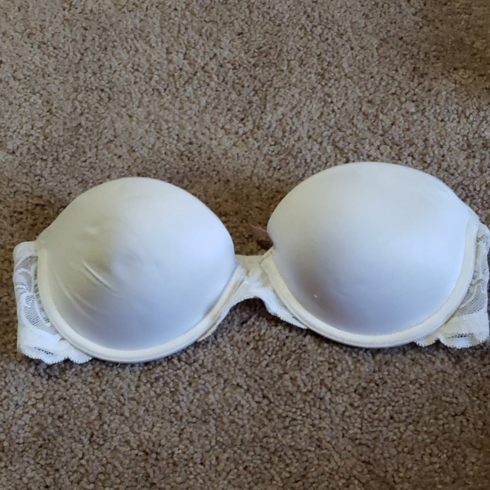 Strapless bra